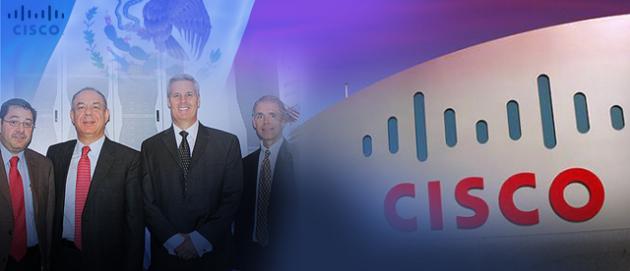 Equipo de Cisco en México anunciando el nuevo centro de soport que se abrirá en la capital del país. 