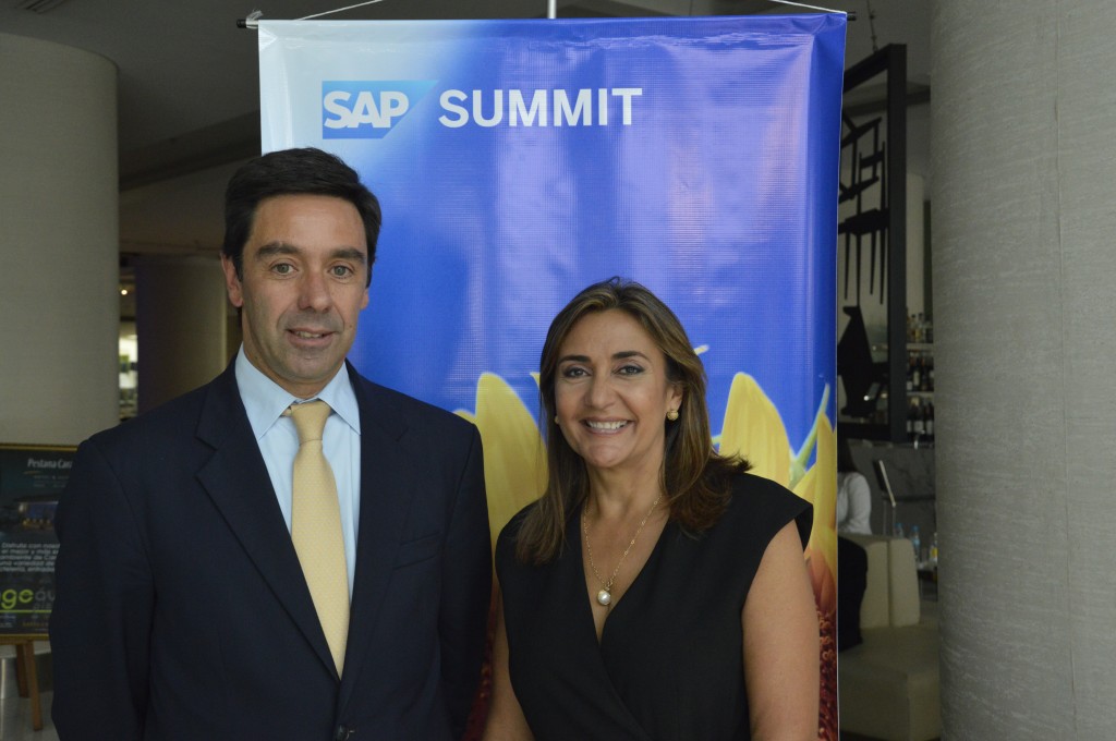  Pablo Signorelli, VP de Ecosistema y Canales de SAP Latinoamérica Norte y líder de ventas de SAP Venezuela y Raiza Morales, directora comercial de SAP para Venezuela.