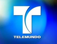 Logotipo de Telemundo, nuevo socio de VIVOplay. 