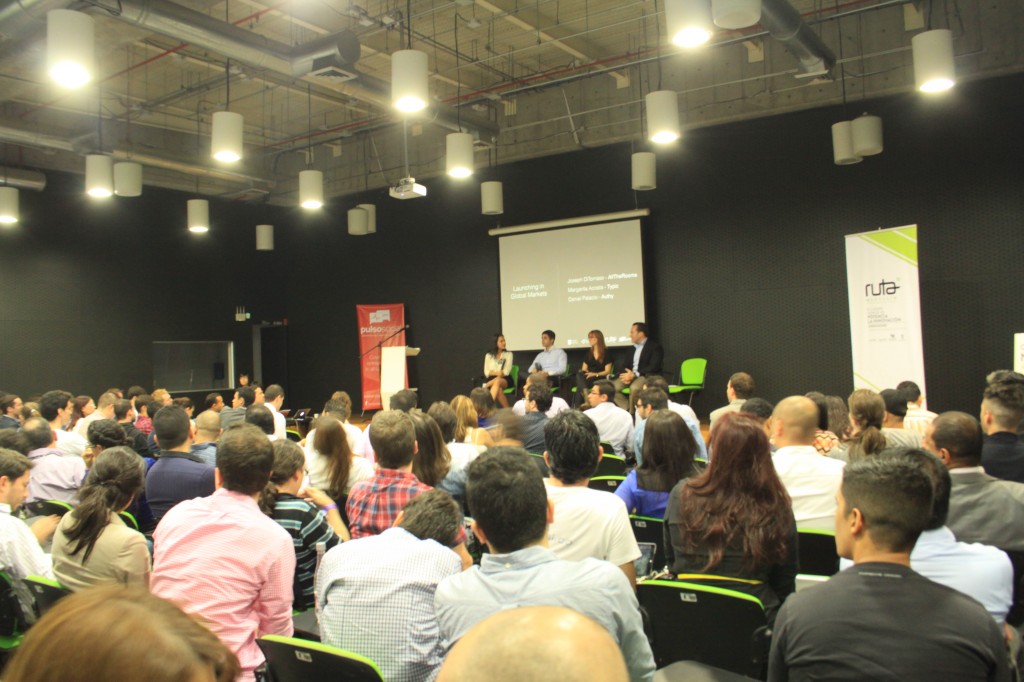 Encuentro Born Global, celebrado en Medellín, para motivar a los emprendedores de América Latina. 