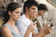 jovenes adictos smartphone usuarios